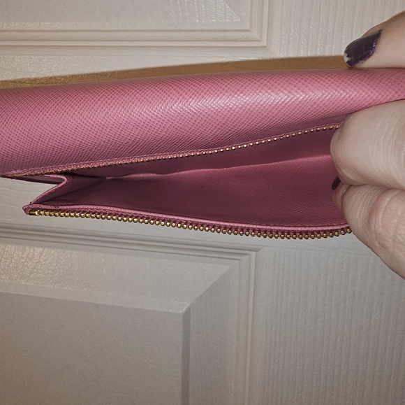 Prada Pink Wallet with Fun Snap Closure - Picture 6 of 9
